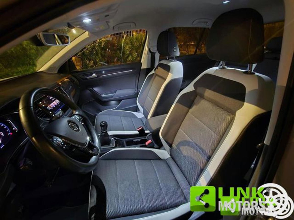 Volkswagen T-Roc 1.6 TDI SCR Advanced BlueMotion Technology (5)