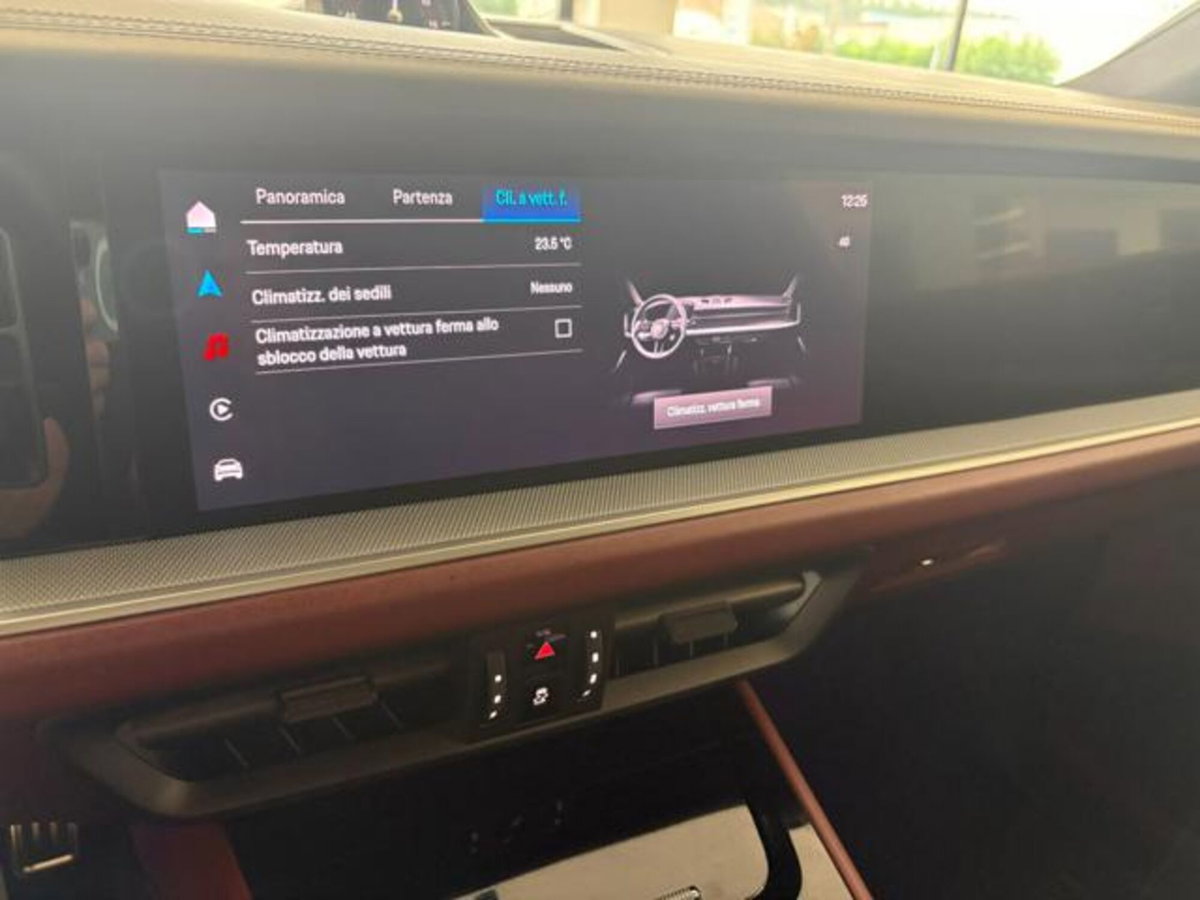 Porsche Cayenne Coupé 3.0 V6 E-Hybrid (17)