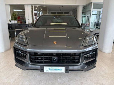 Porsche Cayenne Coupé 3.0 V6 E-Hybrid (2)