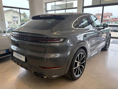 Porsche Cayenne Coupé 3.0 V6 E-Hybrid (6)