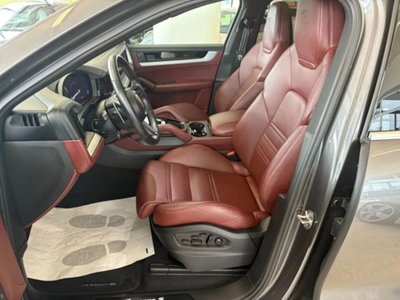 Porsche Cayenne Coupé 3.0 V6 E-Hybrid (8)