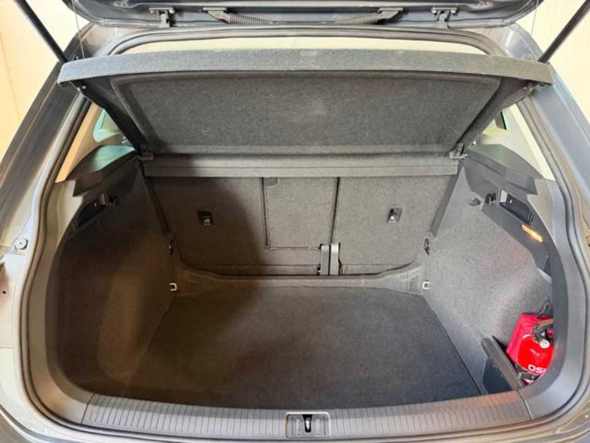 Volkswagen Tiguan 2.0 TDI 150 CV SCR DSG 4MOTION Elegance (12)