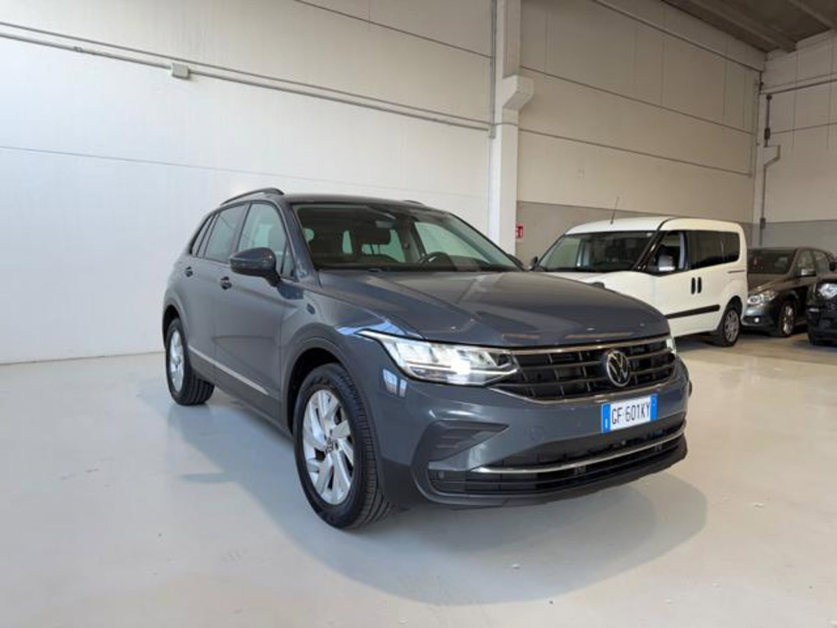 Volkswagen Tiguan 2.0 TDI 150 CV SCR DSG 4MOTION Elegance (7)