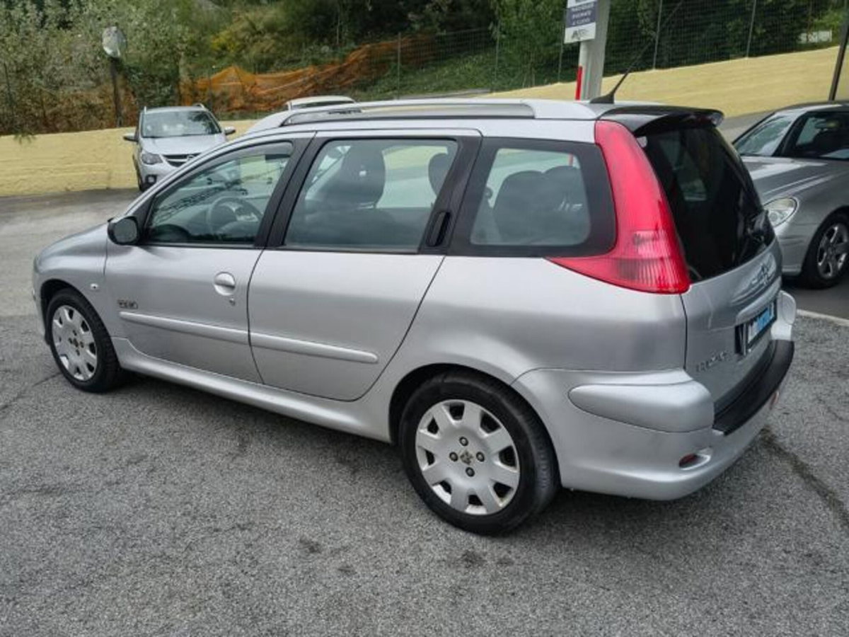 Peugeot 206 SW 16V Sweet Years (17)