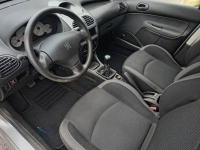 Peugeot 206 SW 16V Sweet Years (8)