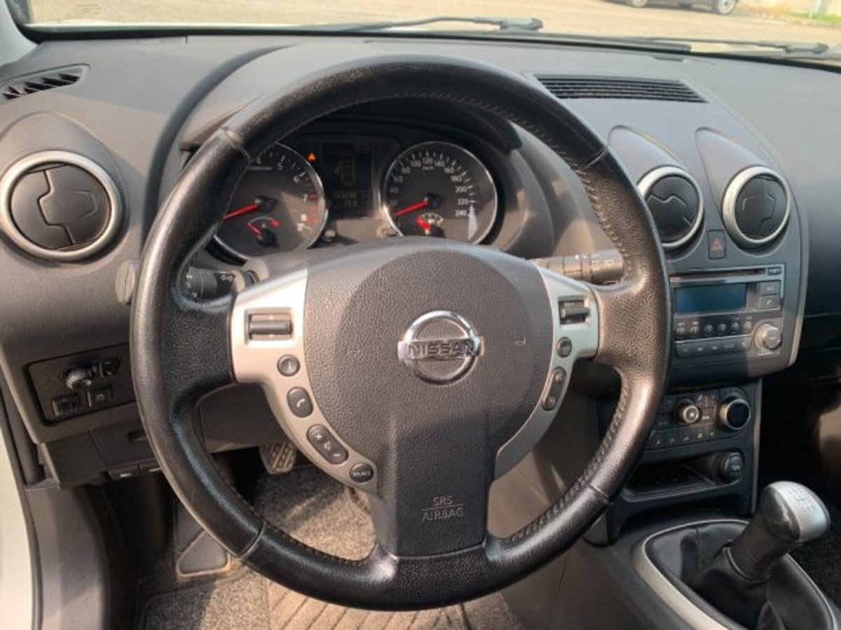 Nissan Qashqai 1.6 16V Tekna (12)
