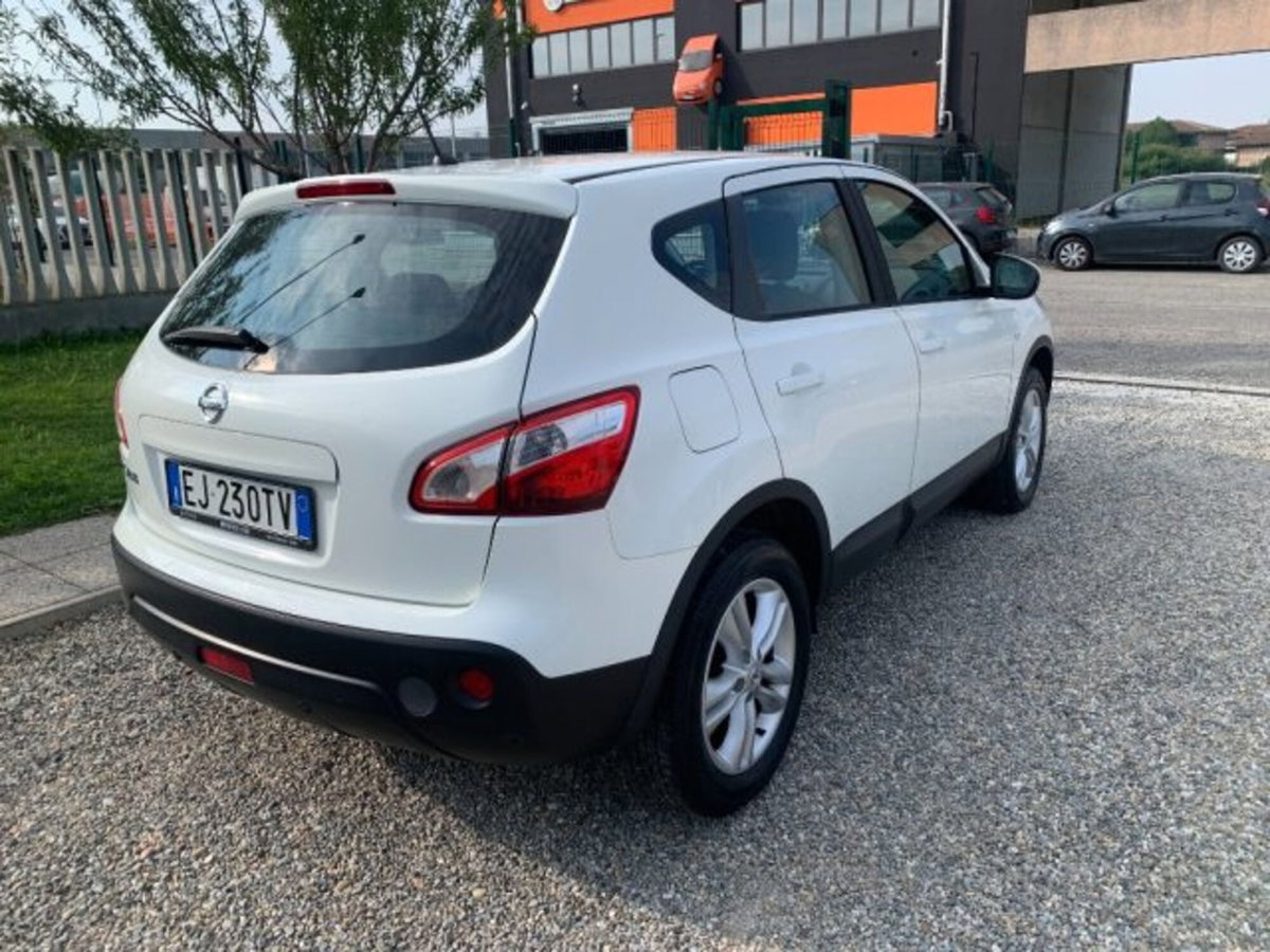 Nissan Qashqai 1.6 16V Tekna (5)