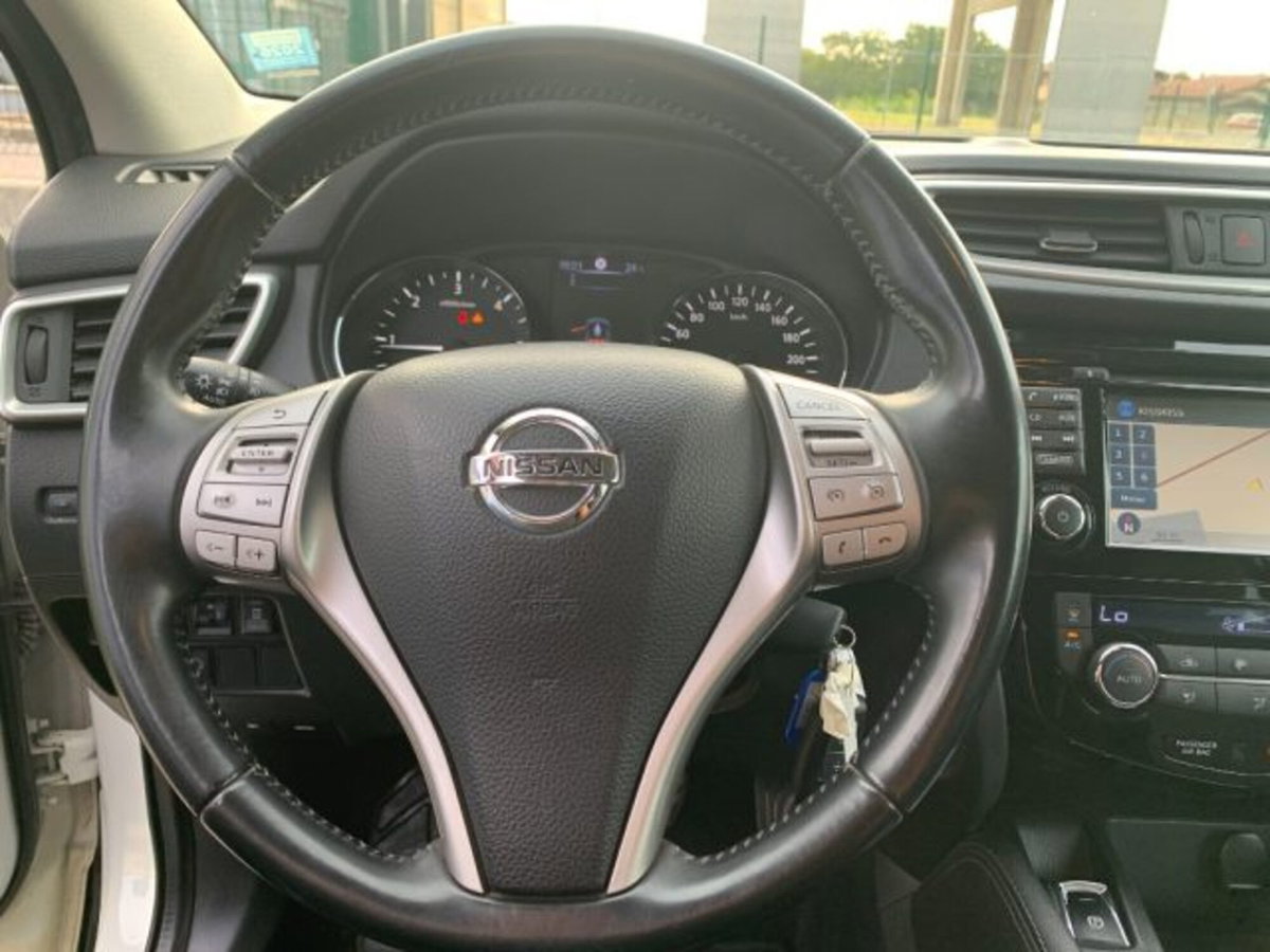 Nissan Qashqai 1.6 dCi 4WD 360 (17)