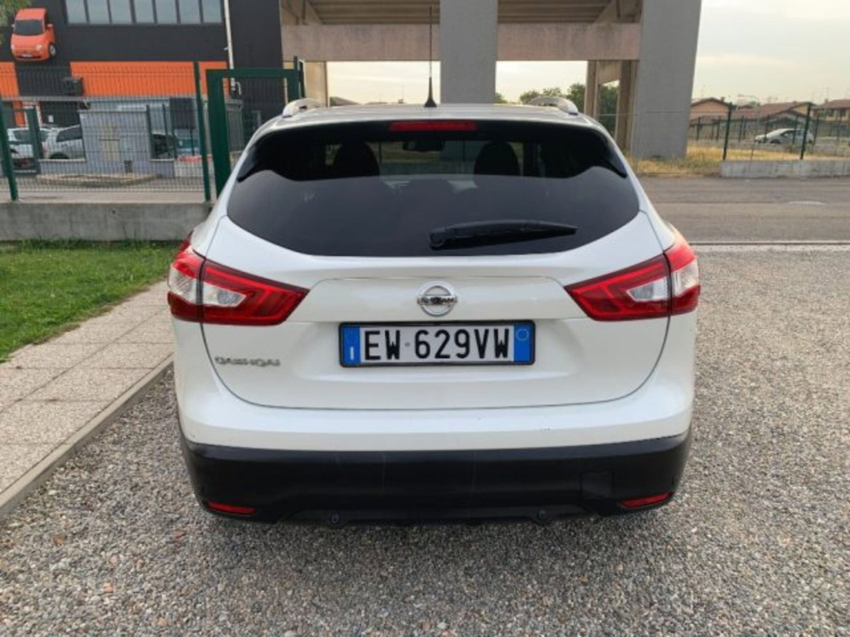 Nissan Qashqai 1.6 dCi 4WD 360 (4)