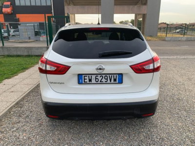 Nissan Qashqai 1.6 dCi 4WD 360 (4)