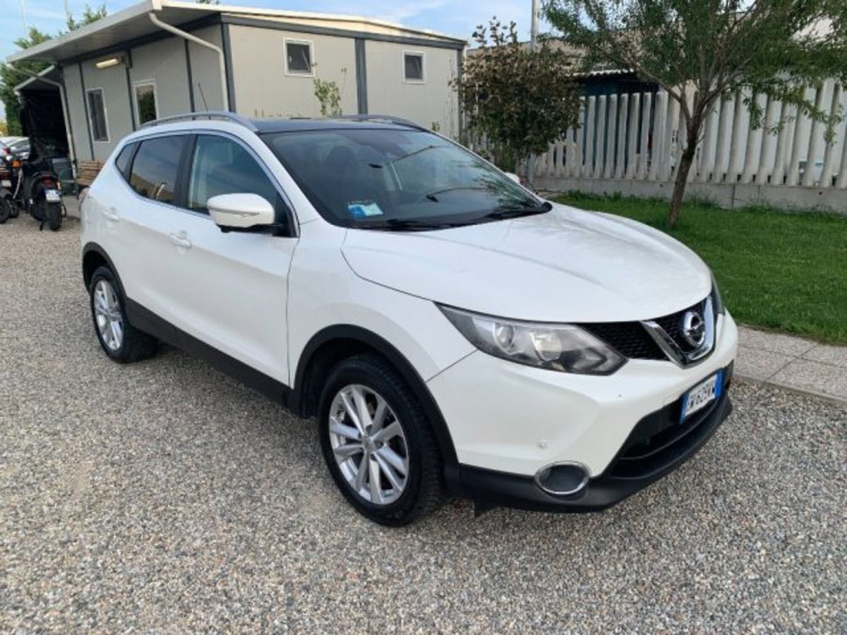 Nissan Qashqai 1.6 dCi 4WD 360 (7)