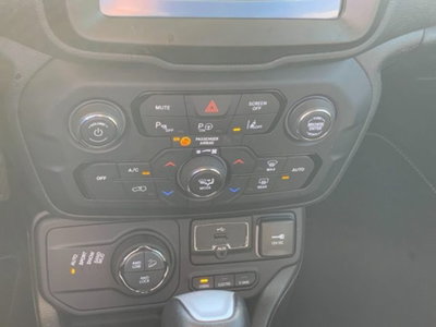 Jeep Renegade 1.3 T4 240CV PHEV 4xe AT6 S (16)