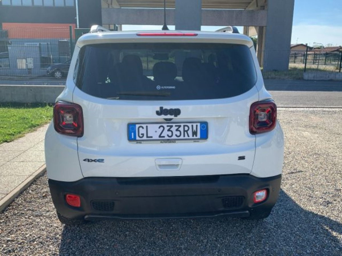 Jeep Renegade 1.3 T4 240CV PHEV 4xe AT6 S (4)