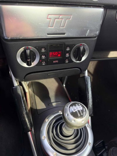 Audi TT Coupé 1.8 T 20V 179 CV cat (12)
