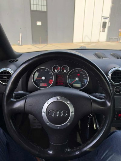 Audi TT Coupé 1.8 T 20V 179 CV cat (9)