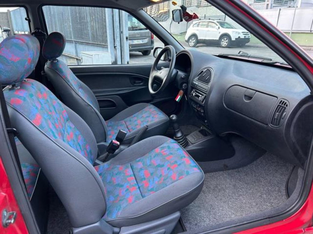 Citroen Saxo 1.1i cat 3 porte A (9)