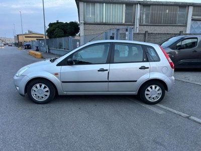 Ford Fiesta 1.2 16V 5p. Ghia (14)