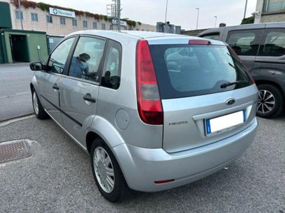 Ford Fiesta 1.2 16V 5p. Ghia (3)