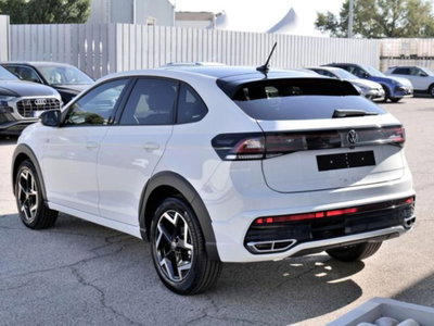 Volkswagen Taigo 1.0 tsi R-Line 115cv (3)