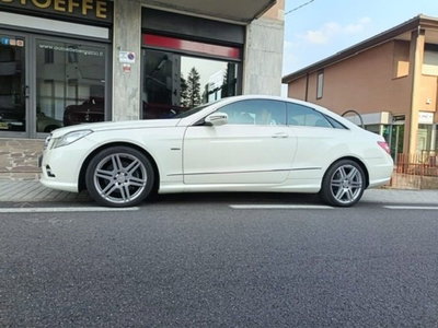 Mercedes-Benz Classe E Coupé 350 CGI Coupé BlueEFFICIENCY Avantgarde usata