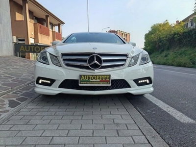 Mercedes-Benz Classe E Coupé 350 CGI Coupé BlueEFFICIENCY Avantgarde (3)