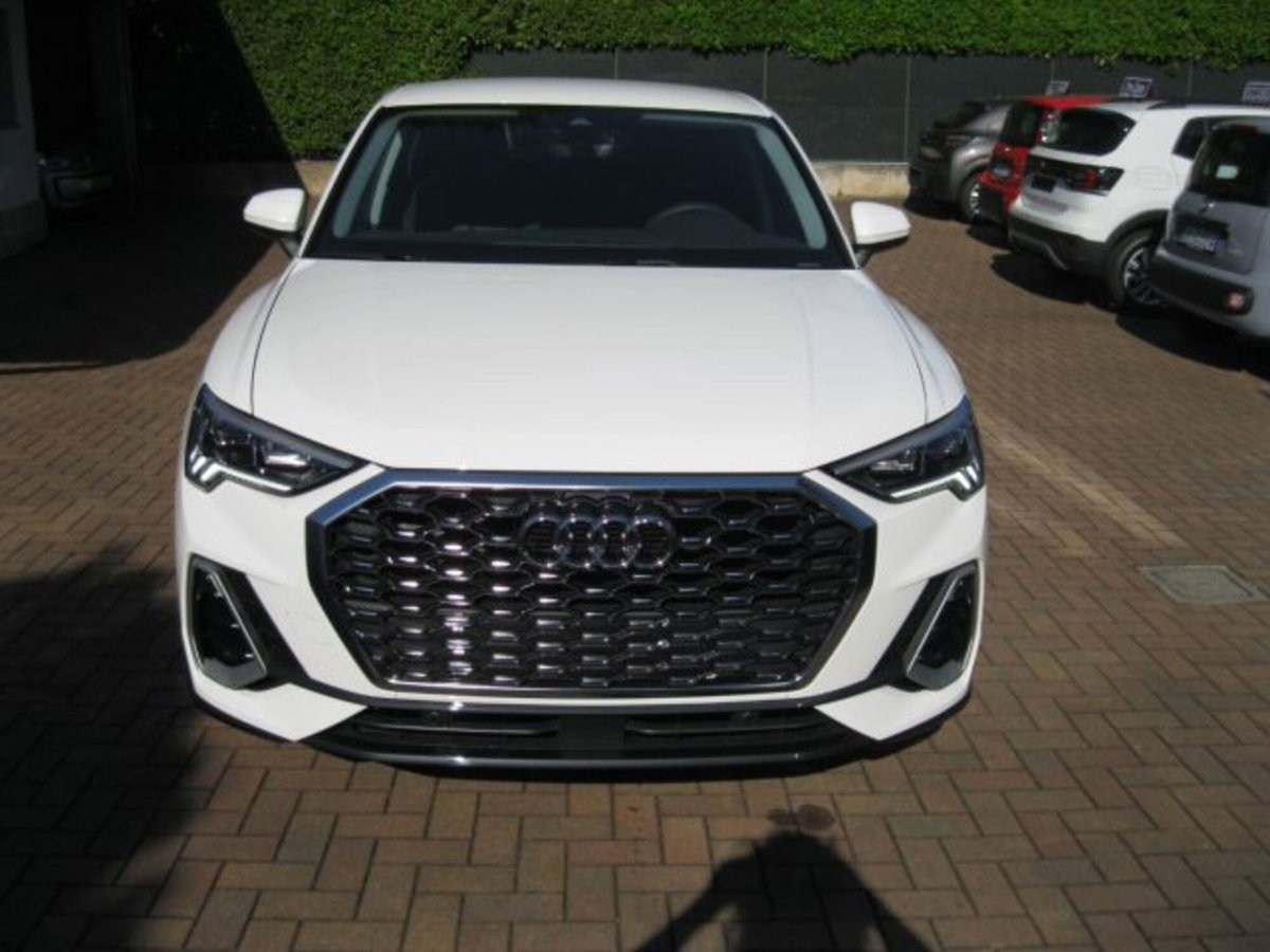Audi Q3 Sportback 35 1.5 tfsi Business Plus