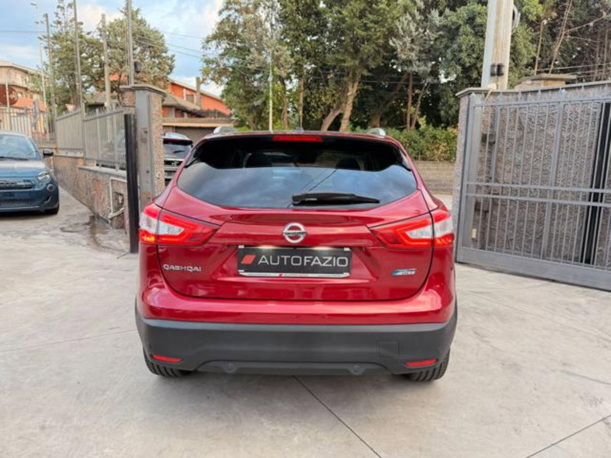 Nissan Qashqai 1.6 dCi 2WD Tekna (16)