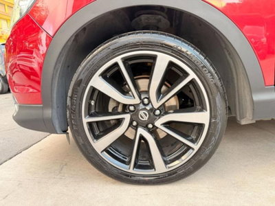 Nissan Qashqai 1.6 dCi 2WD Tekna (2)