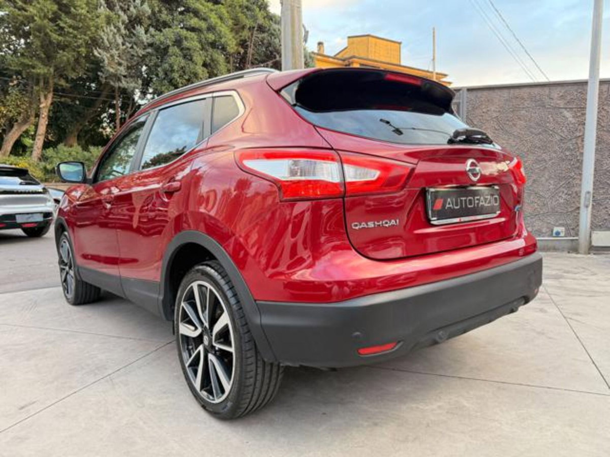 Nissan Qashqai 1.6 dCi 2WD Tekna (4)