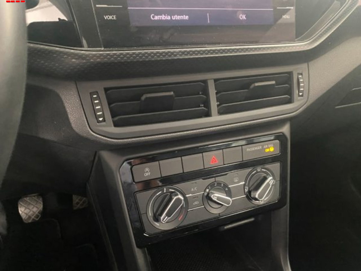 Volkswagen T-Cross 1.0 TSI 110 CV DSG Style (9)