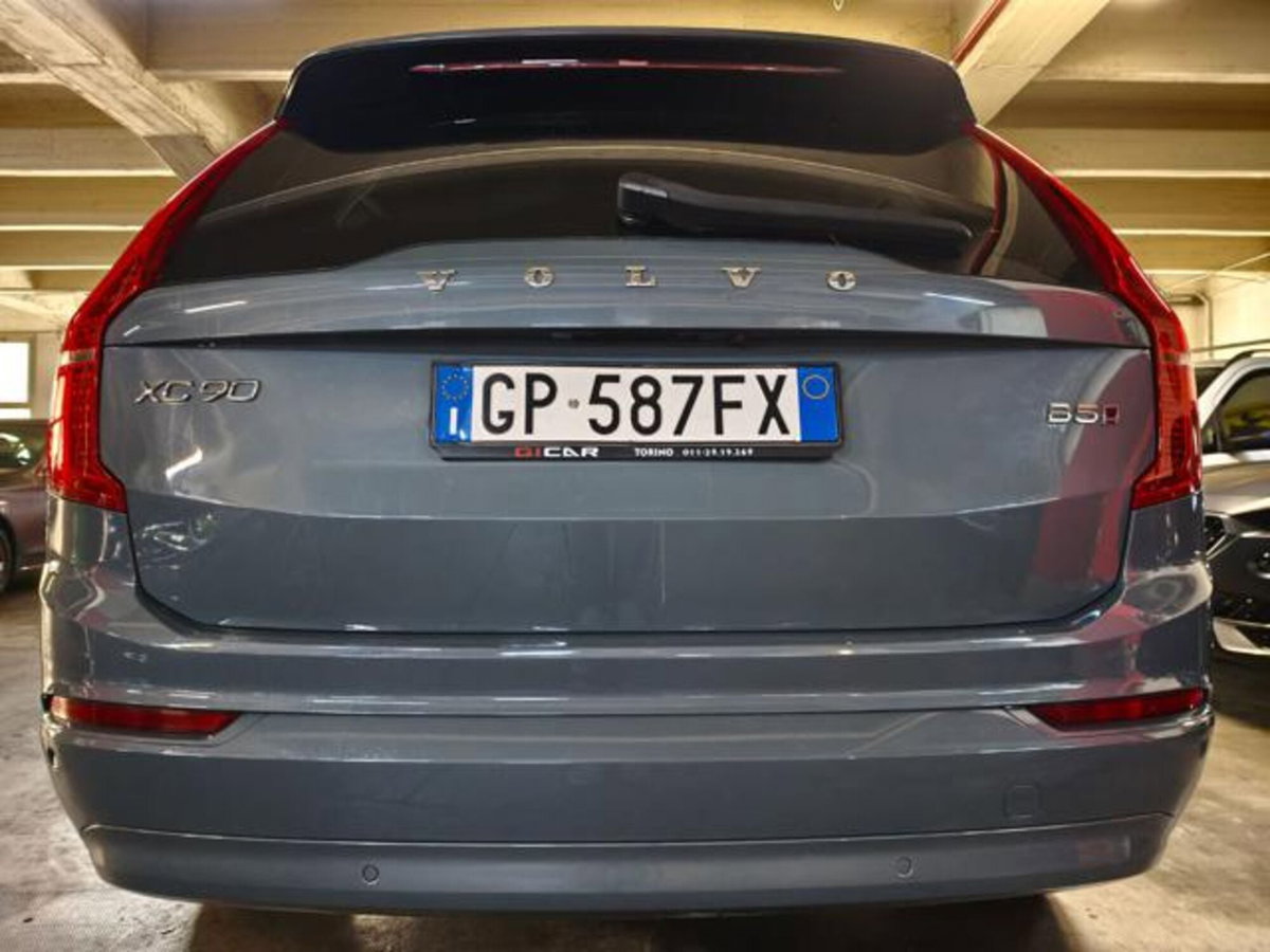 Volvo XC90 B5 (d) AWD Geartronic 7 posti Momentum Pro (5)