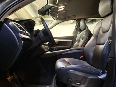 Volvo XC90 B5 (d) AWD Geartronic 7 posti Momentum Pro (7)