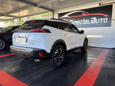 Peugeot 2008 BlueHDi 100 S&S GT Line (10)