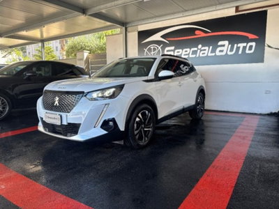 Peugeot 2008 BlueHDi 100 S&S GT Line (12)