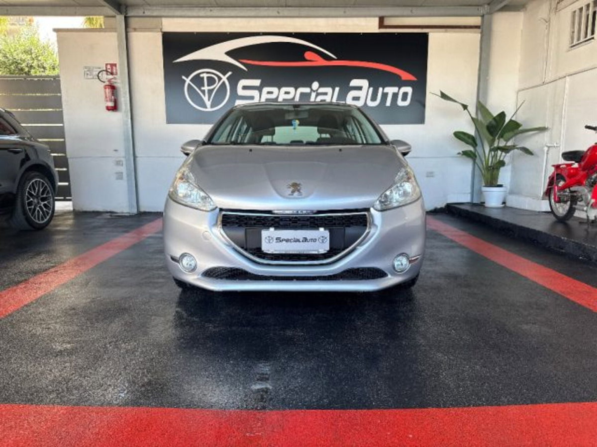 Peugeot 208 HDi 68 CV 5 porte Allure (14)