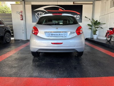 Peugeot 208 HDi 68 CV 5 porte Allure (15)
