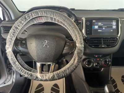 Peugeot 208 HDi 68 CV 5 porte Allure (19)