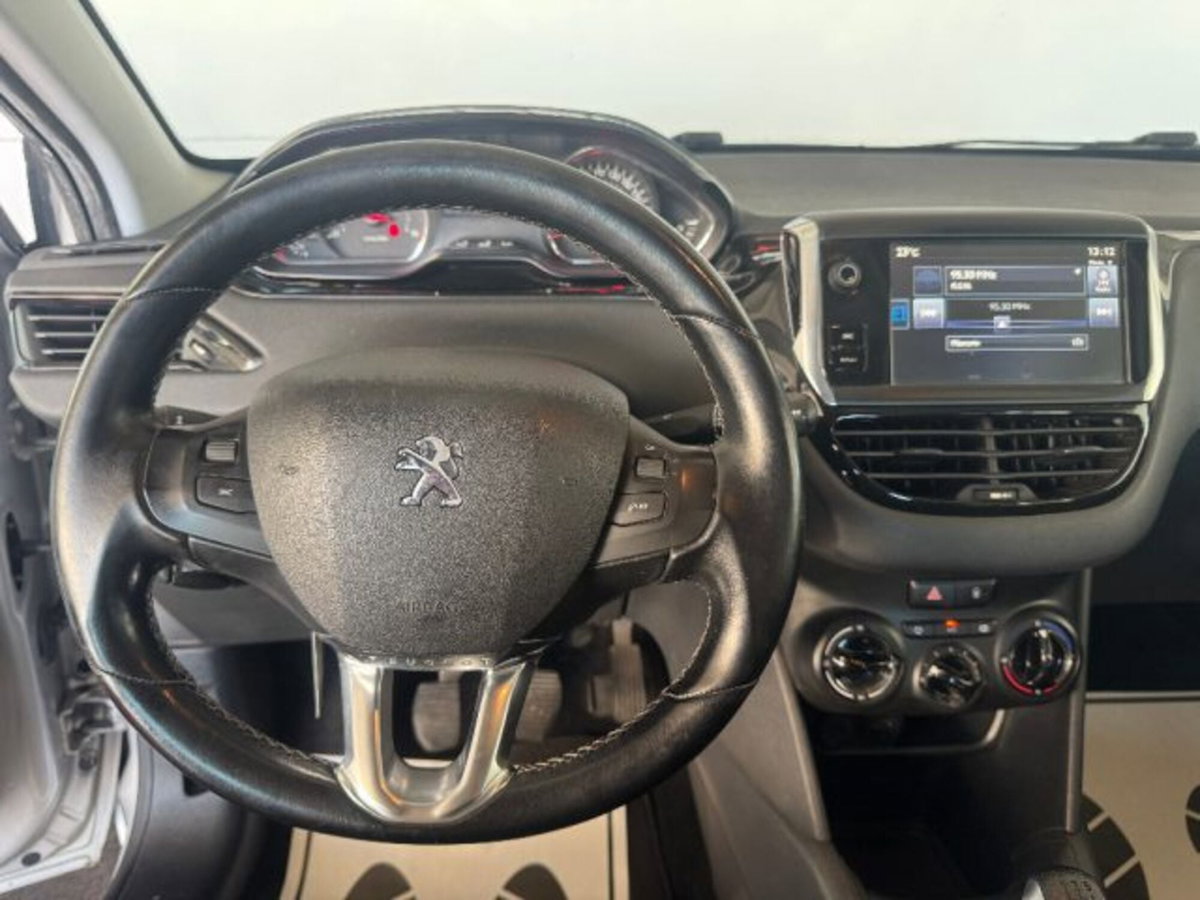 Peugeot 208 HDi 68 CV 5 porte Allure (20)