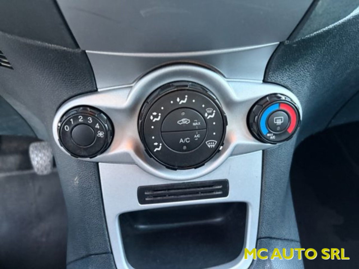 Ford Fiesta 1.2 60CV 5p. Tit. (12)
