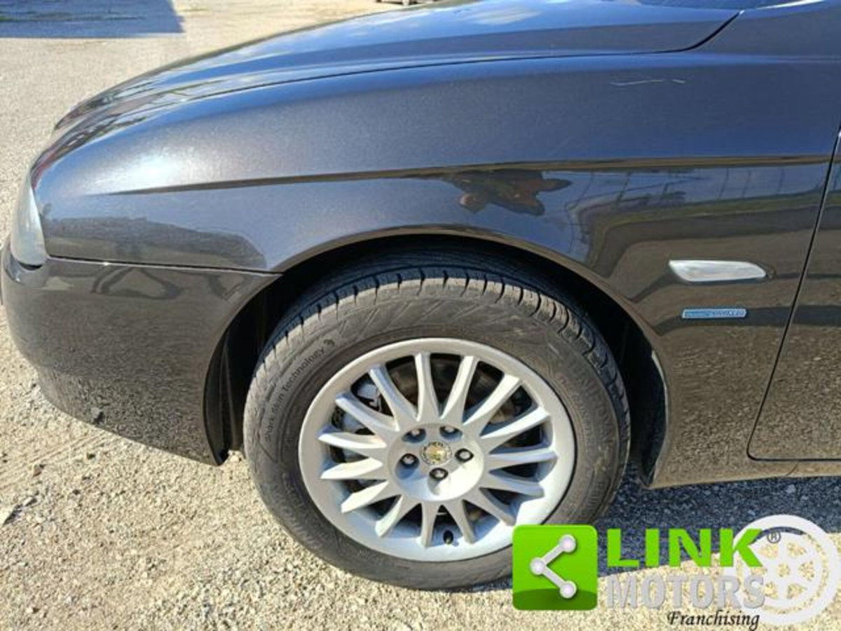 Alfa Romeo 156 1.9 JTD Exclusive (14)