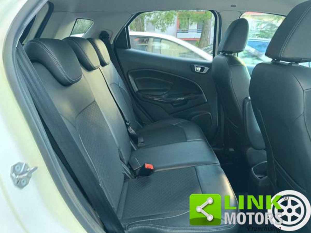 Ford EcoSport 1.5 TDCi 95 CV Titanium (13)