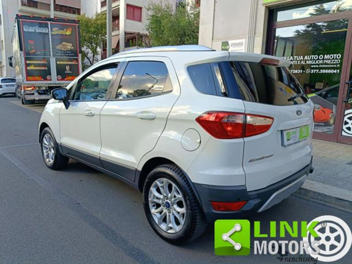 Ford EcoSport 1.5 TDCi 95 CV Titanium (2)