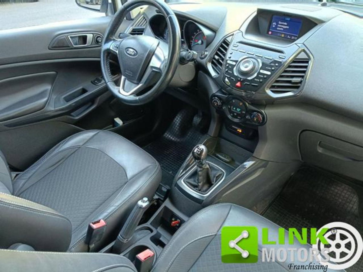 Ford EcoSport 1.5 TDCi 95 CV Titanium (5)