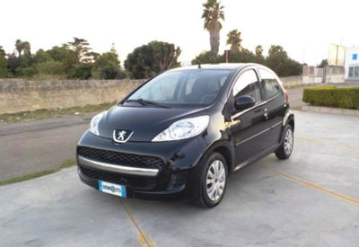 Peugeot 107 68CV 5p. Sweet Years usata