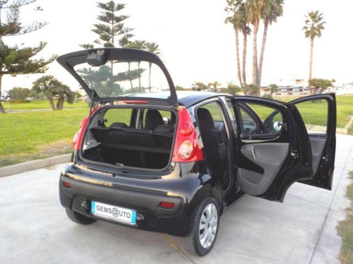 Peugeot 107 68CV 5p. Sweet Years (11)