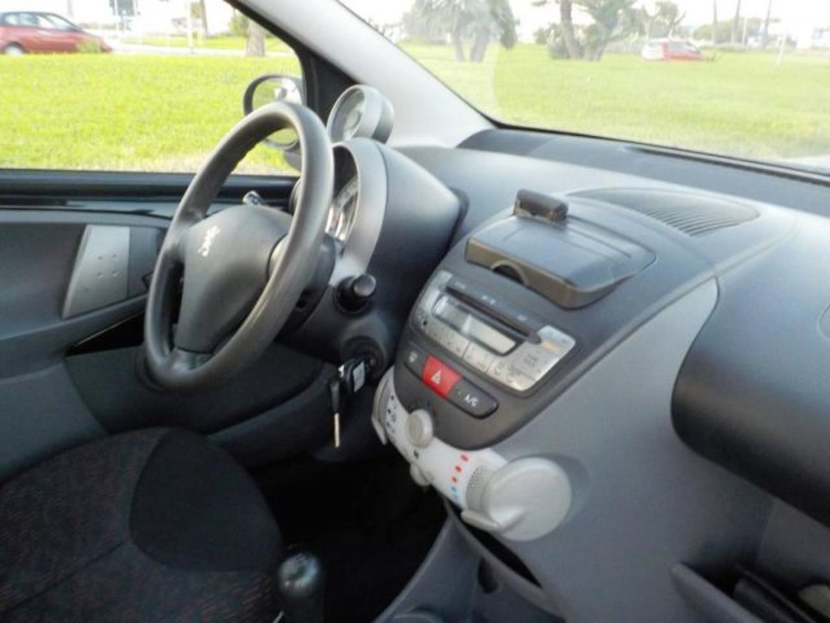 Peugeot 107 68CV 5p. Sweet Years (14)