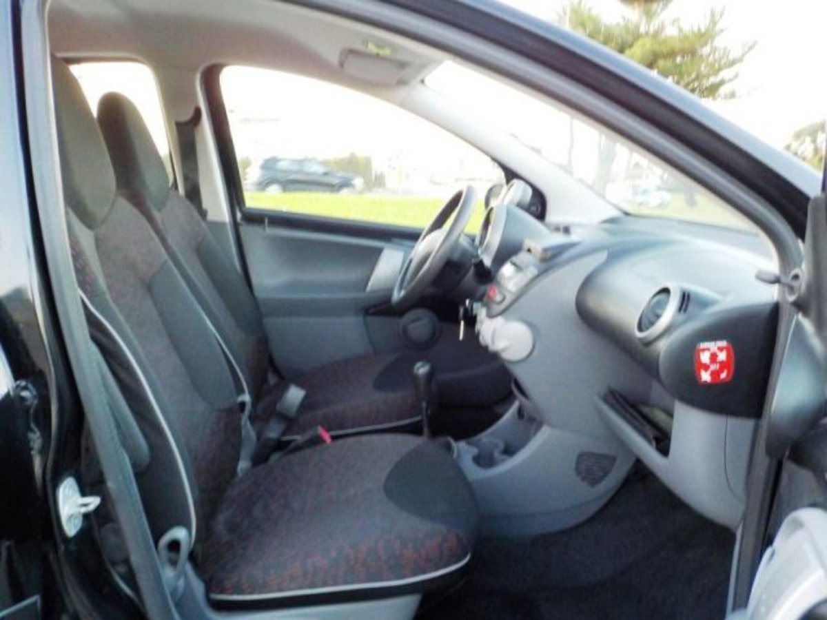 Peugeot 107 68CV 5p. Sweet Years (15)