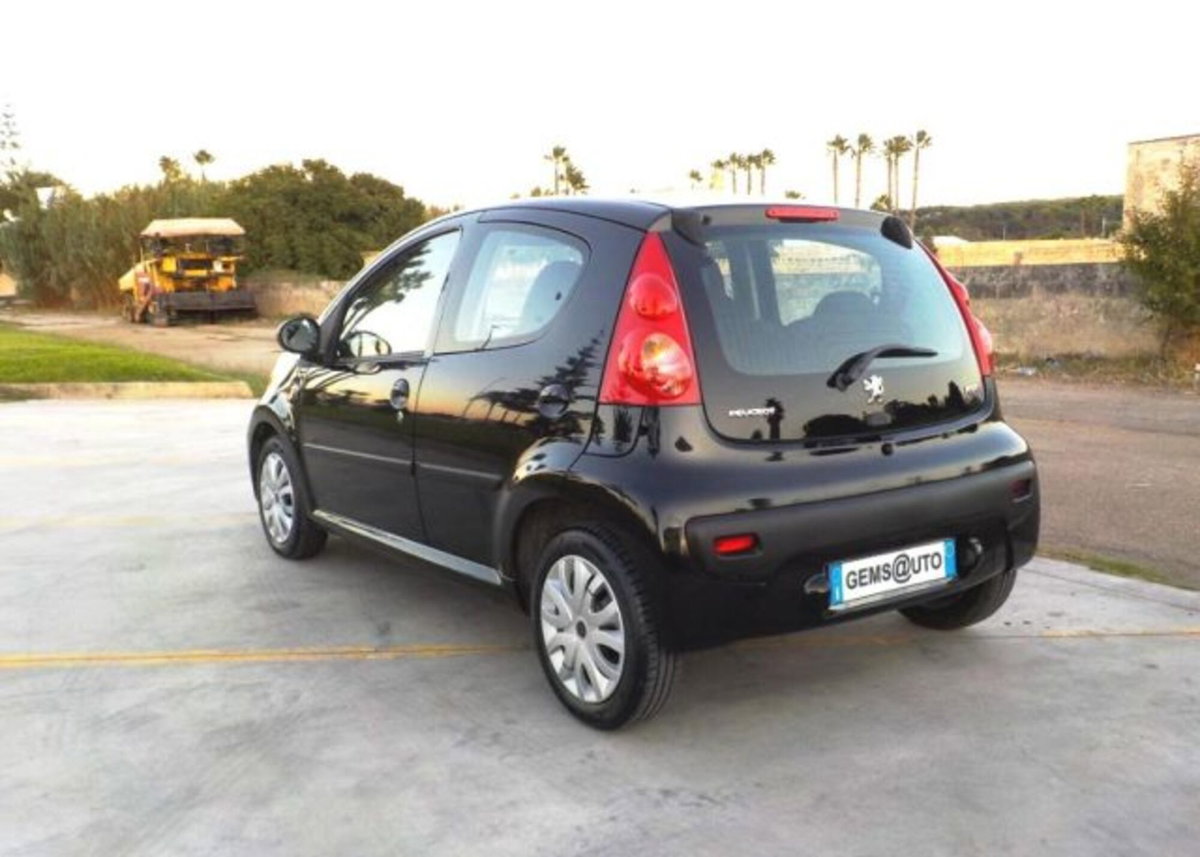 Peugeot 107 68CV 5p. Sweet Years (7)