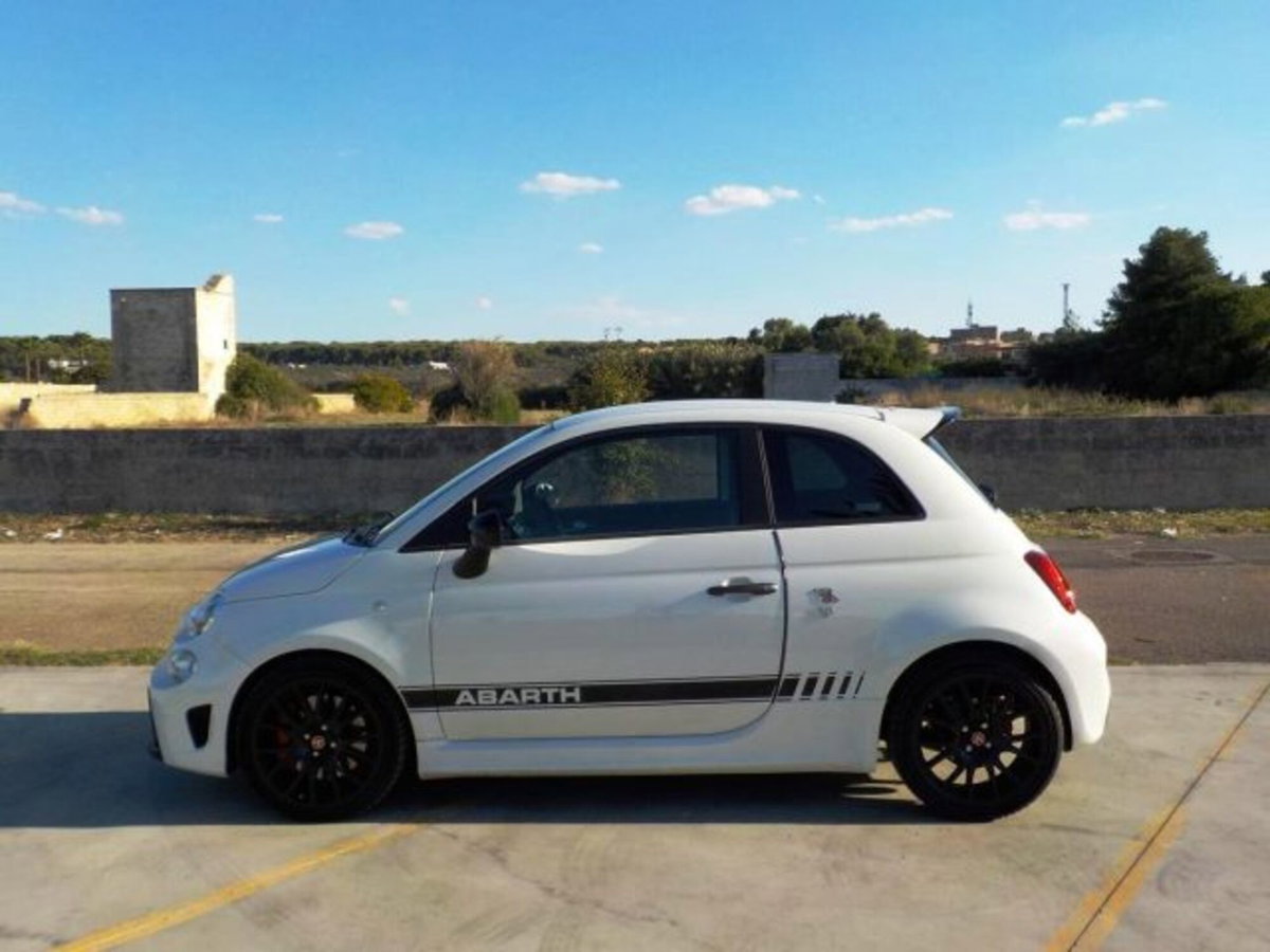 Abarth 595 595 1.4 Turbo T-Jet 180 CV Competizione (9)