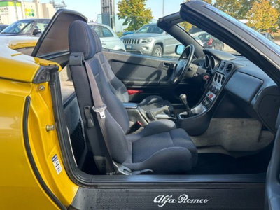 Alfa Romeo Spider 1.8i 16V Twin Spark cat (13)